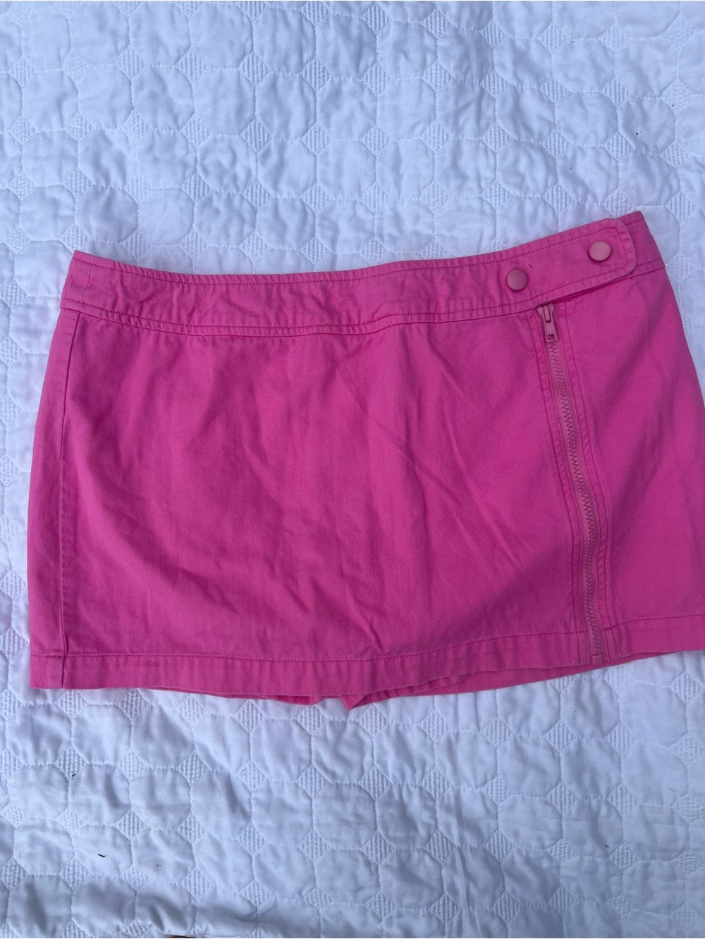 Vintage Xhilaration low rise hot pink mini skirt / skort - size 15 - like new